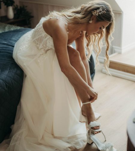 Pruut paneb kingad jalga